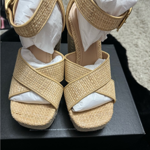 ** NEW** Coach NELLY RAFFIA SANDAL size 7 - Picture 3 of 10